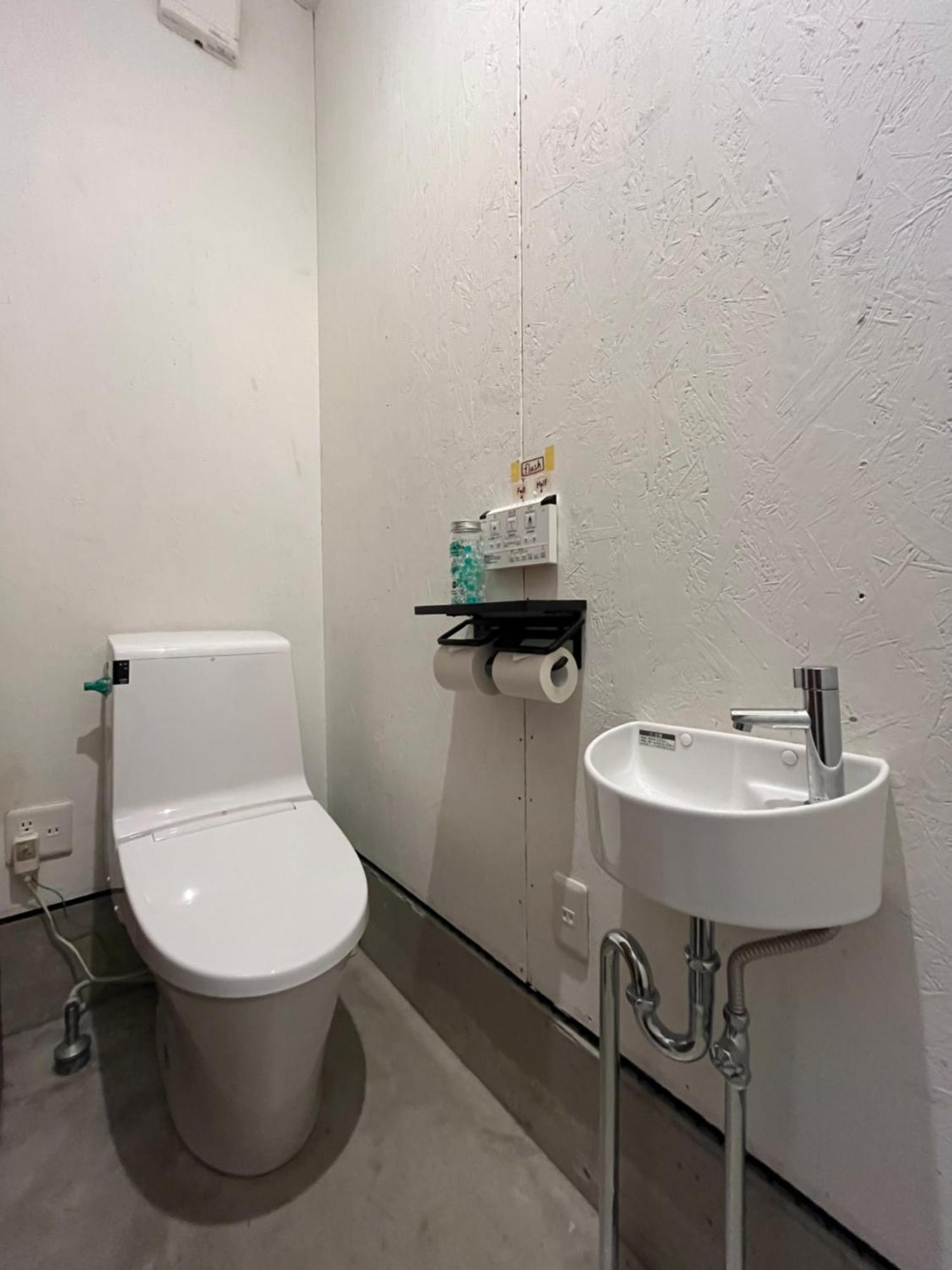 Guesthouse Shirakawa-Go Inn מראה חיצוני תמונה